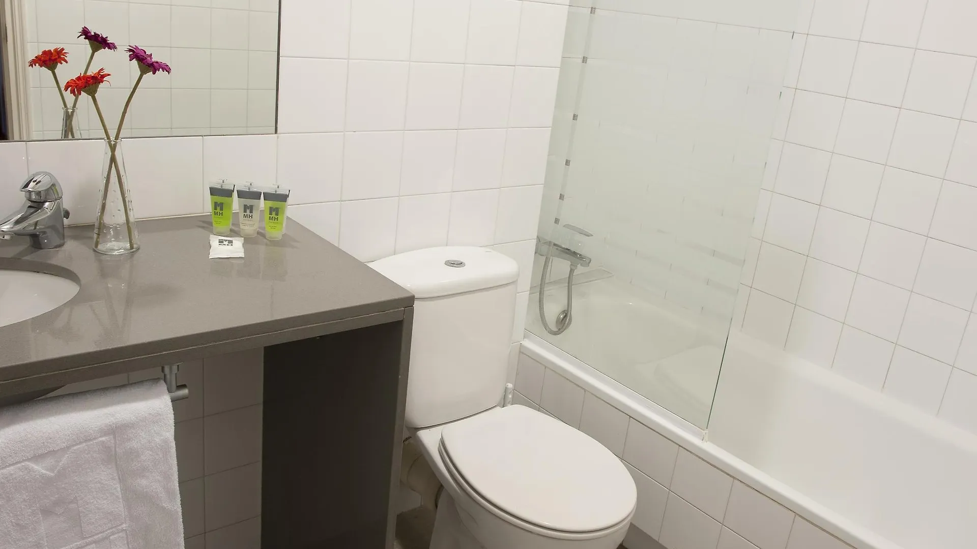 Mh Apartments Tetuan Barcelona 0*,  Spain